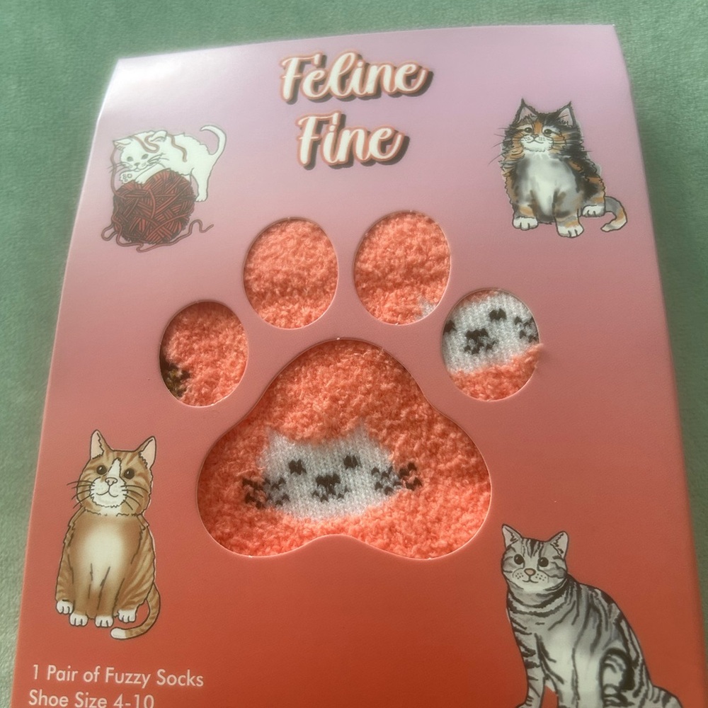 Expressions Feline Fine Orange Cat Socks